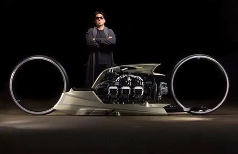 Insane yet artistic TMC Dumont motorcycle has a Rolls-Royce aircraft engine!