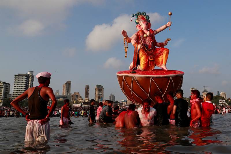ganesh visarjan images, ganesh visarjan pics, ganesh visarjan photos, ganesh visarjan photos in mumbai, ganesh visarjan photo gallery, ganesh visarjan 2018 date, ganesh visarjan 2018 mumbai, ganesh visarjan 2018 hyderabad, ganesh visarjan 2018 pune, ganesh visarjan 2018 in mumbai, ganesh visarjan 2018 date in ahmedabad