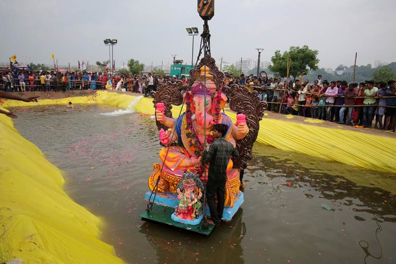 ganesh visarjan images, ganesh visarjan pics, ganesh visarjan photos, ganesh visarjan photos in mumbai, ganesh visarjan photo gallery, ganesh visarjan 2018 date, ganesh visarjan 2018 mumbai, ganesh visarjan 2018 hyderabad, ganesh visarjan 2018 pune, ganesh visarjan 2018 in mumbai, ganesh visarjan 2018 date in ahmedabad