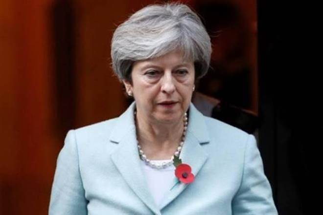 Theresa May gets backing from cabinet for Brexit deal