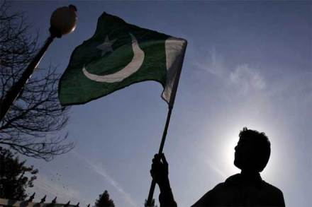 pakistan flag