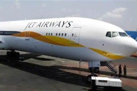 Jet Airways, Jet Airways CEO Vinay Dube, Jet Airways  employees, Jet Airways bid process, Etihad Airways, SBI, Boeing 737 NG, Jet employee union