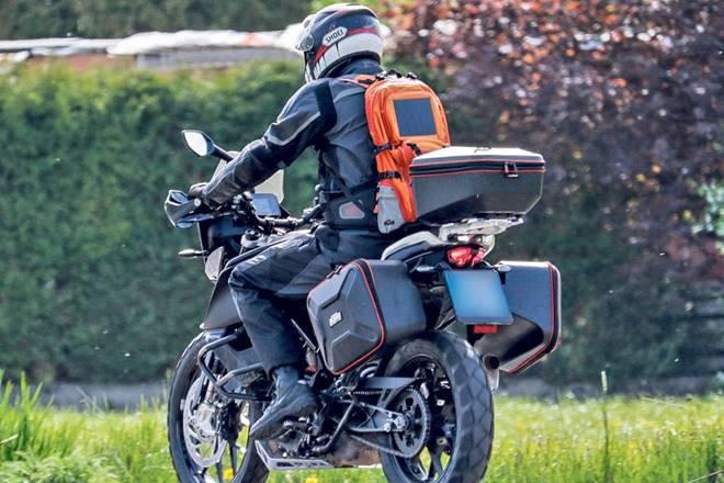 ktm 390 adventure vs g310gs
