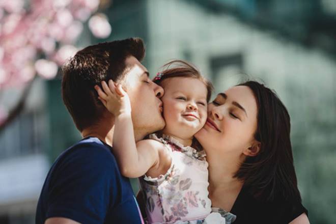 Sukanya Samriddhi Yojana, SSY, small savings scheme, beti bachao beti padao, girl child, post office scheme, chil education, daughter's marriage, Post Office, SBI, HDFC Bank, online account opening