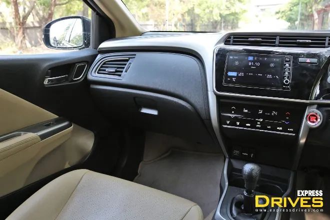 Pro: We drove the Honda City in Delhi's peak summer heat and the car's air-conditioning needs a special mention here. The system cools down the cabin rapidly while the airflow from the rear AC vent is strong enough for instant relief and isn't just a showpiece like in some other cars.