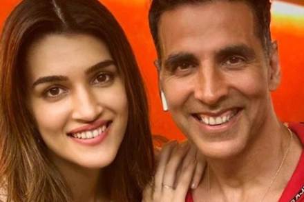 Bachchan Pandey film,Housefull 4 film, Kriti Sanon,Akshay Kumar, Christmas 2020, Farhad Samji, Sajid Nadiadwala, Nadiadwala Grandson Entertainment