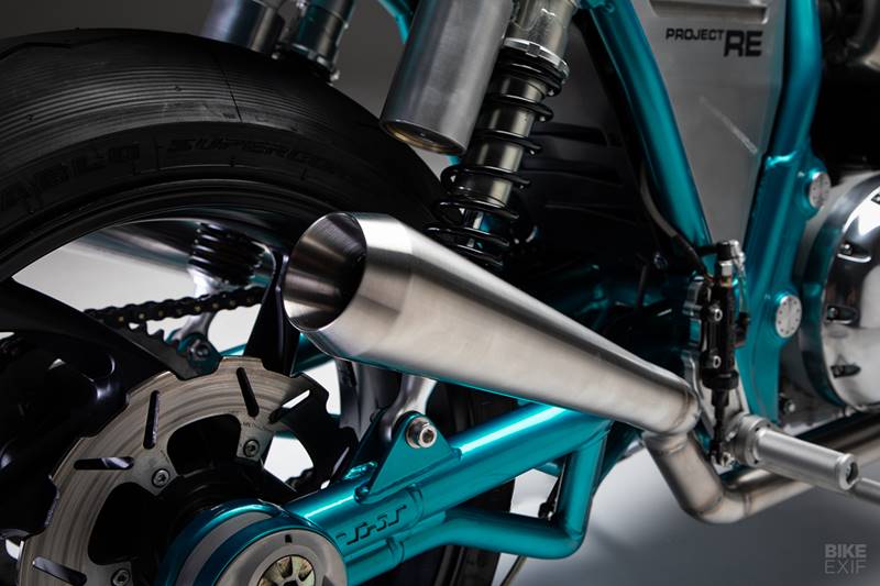 The custom-build is riding on Benelli TNT 1130's forks, swingarm, wheels, and brakes. Ric and Billy wanted an endurance-style fairing much like the early 90s Honda CBR250R MC22. They called in Clive from The Hammer Works in Rockingham, who fabricated the fairing from scratch before whipping up a new tail cowl to match. (Source: Bikeexif)