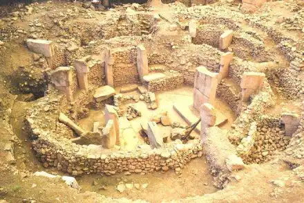 oldest temple in the world, turkey tourism, Göbekli Tepe in Turkey, neolithic temple, pre-historic humans, pre-historic religion