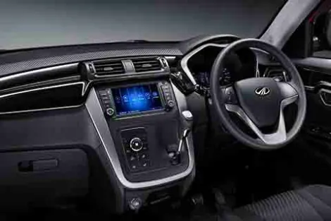 Mahindra KUV100 NXT