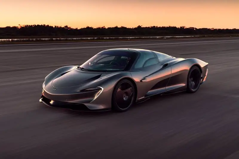 McLaren Speedtail: McLaren has broke its own high-speed record with the Speedtail late last year. The Speedtail broke the record of 386.7 km/h that was previously set by the McLaren F1 back in the year 1998. During test runs, the Speedtail prototype ‘XP2’ attained a top speed of 403 km/h.