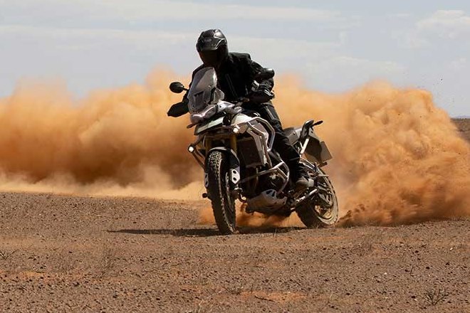 triumph tiger 900 vs africa twin 1100