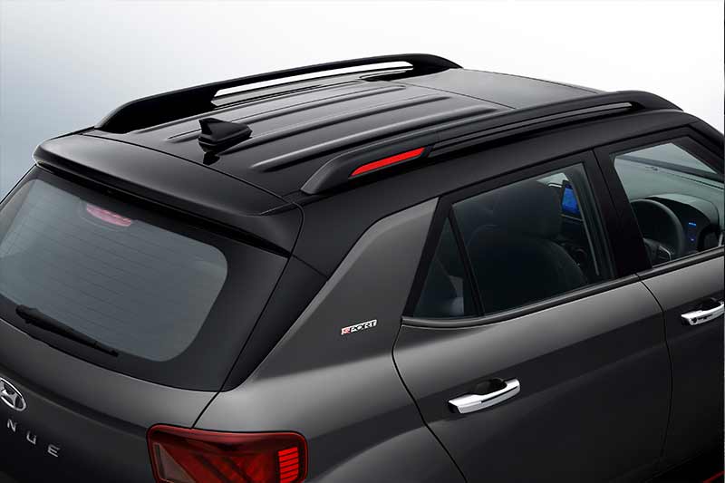 There are other red accents which can be found placed in different parts of the Hyundai Venue Sport like the roof rail, the plastic cladding on the door, and above the wheel arches as well for that additional sporty appearance. There is also a new “Sport” badge placed on the C-Pillar of the sub-compact SUV.
