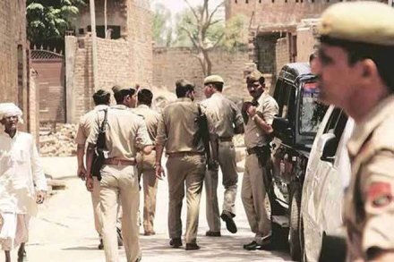 In the letter supposedly written in March, Mishra accused Chaubeypur station officer Vinay Tiwari of watering down charges levelled in a case registered against the gangster.