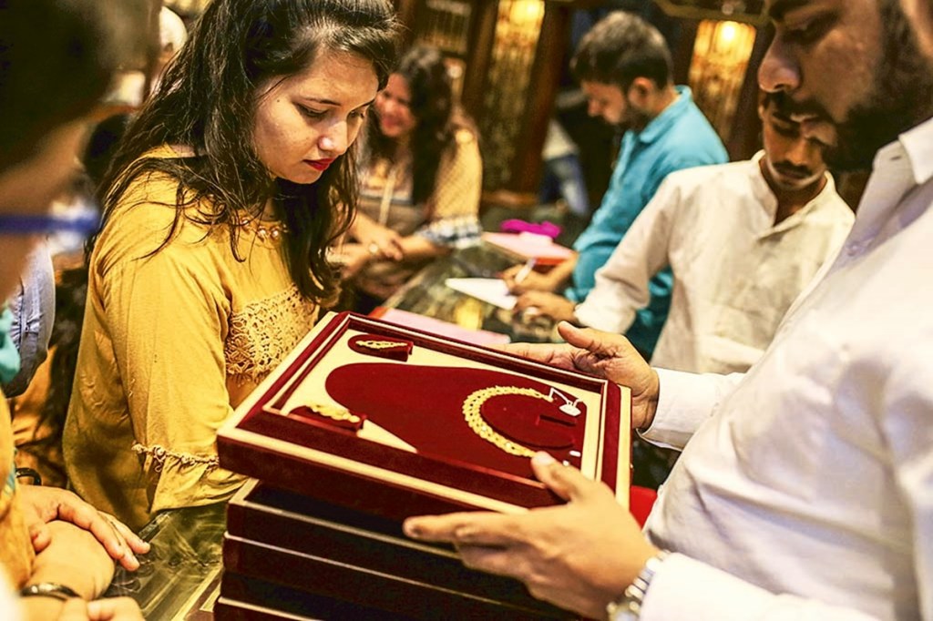 gold, silver, jewellery, online gol, jewellery sales,