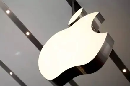 However, for Apple’s, or for that matter, any company’s ARM bet to be successful, they will still need to convince developers to redesign apps from scratch.