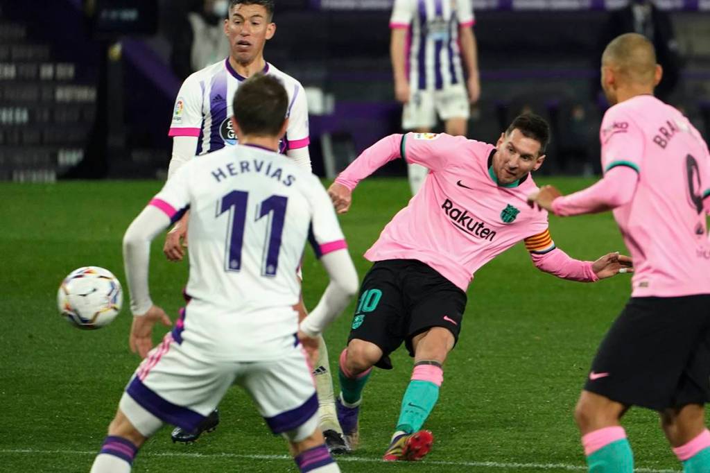 Lionel Messi surpasses Pele milestone by netting his 644th career goal for Barca Valladolid vs Barcelona