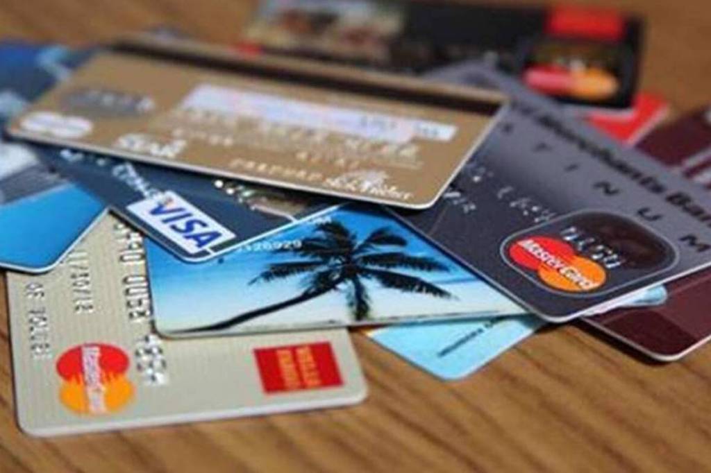 Debit card issuances, debit card, Card Pay, sbi Scan to Pay, Contactless Credit Card, credit score, credit history, festive season mistakes, festive season mistakes that can harm your credit score, credit card, credit utilization ratio, credit card, instant credit, credit score, credit history, festive season mistakes, credit card, credit utilization ratio