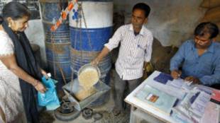 ration card, one nation one card scheme, atmanirbhar bharat stimulus, pib fact check, ration card cancelled, government scheme
