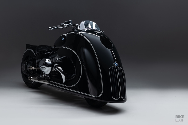 The BMW R18 has been designed with customisation in mind, following the trail blazed by the R nineT. The showroom bike is something of a rolling homage, with visual (and technical) details echoing the R5 of the late 1930s. It also has a focus on modern-but-no-frills tech—such as the 1,802cc pushrod engine. (Source: Bikeexif)