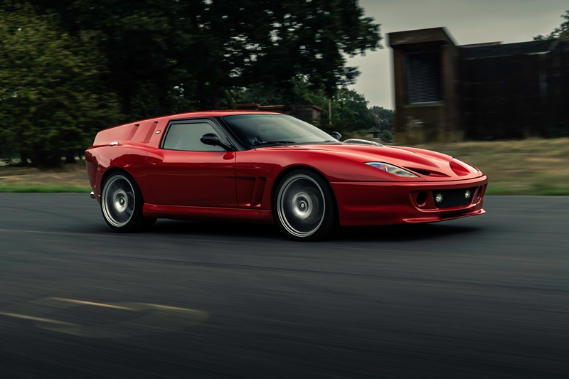 Based on the Ferrari 550 Maranello V12 gran turismo coupe, the Breadvan Hommage was designed by coachbuilder Niels van Roij Design, styling the interior and exterior of the coachbuilt motorcar and also overseeing the construction process. "We see it as a great privilege that we can celebrate the ’62 Breadvan through this Hommage commission," says Niels van Roij. "It was a complex task to translate the essence of the legendary car into a contemporary design. We intended to be inspired by the original, but ensured we were not limited by it in our creativity. The Breadvan Hommage is a new original."