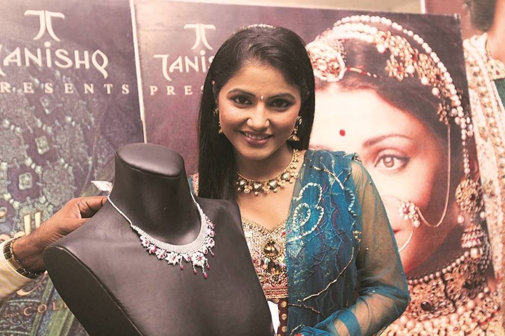 Actress Hina Khan at a Tanishq jewellery showroom (File image)