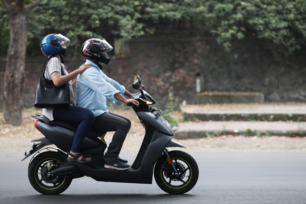 Ather Energy makes entry in Jaipur with 450X electric scooter: Deliveries to start next month