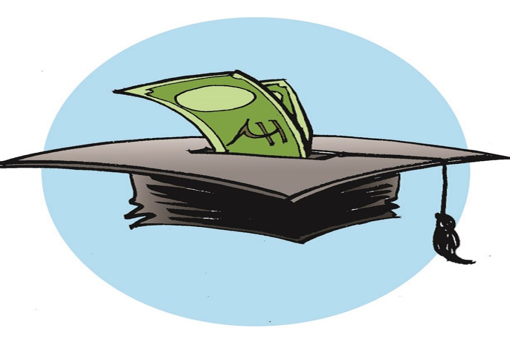 Investors who need a steady source of income with minimum risks should go for short-term funds and liquid funds.