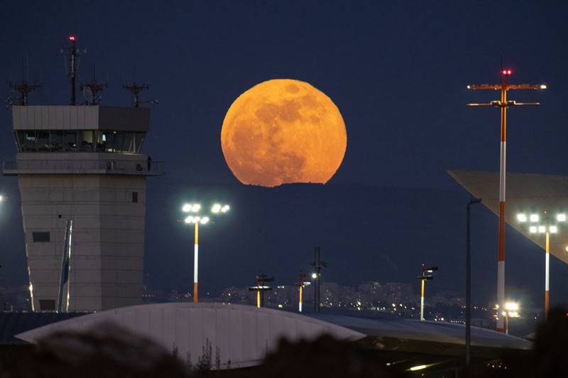 super blood moon, super blood moon 2021, super blood moon 2021 india, super blood moon 2021 india time, super blood moon time, super blood moon philippines, super blood moon pictures, super blood moon pics, super blood moon photo