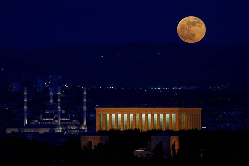 super blood moon, super blood moon 2021, super blood moon 2021 india, super blood moon 2021 india time, super blood moon time, super blood moon philippines, super blood moon pictures, super blood moon pics, super blood moon photo