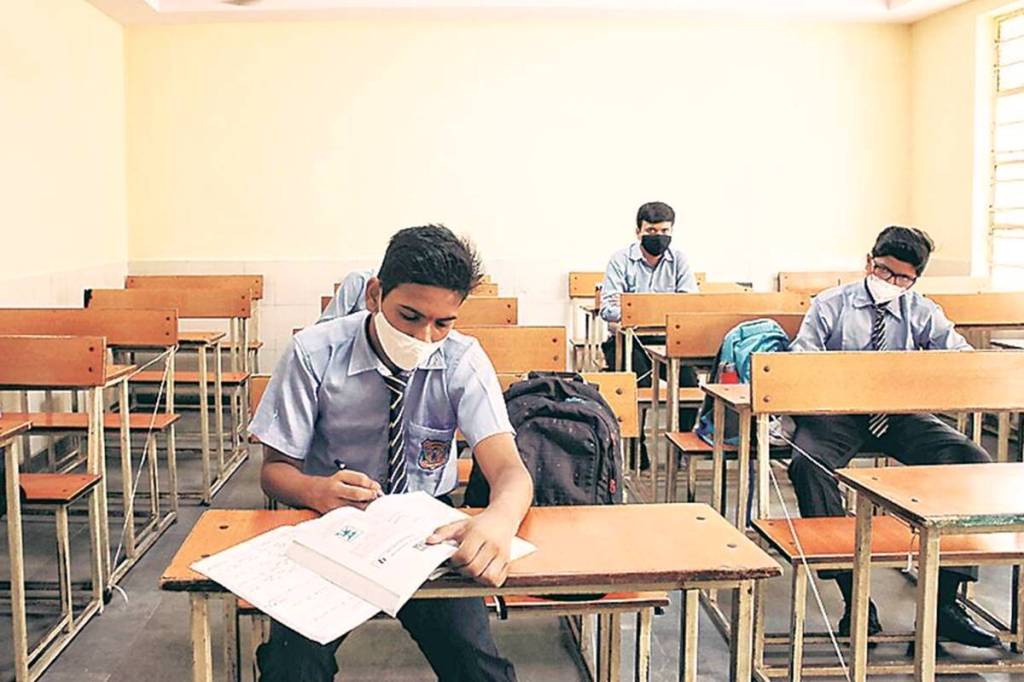 Students’ evaluation will be done for respective marks they have achieved in each subject during year-end final theory exams.
