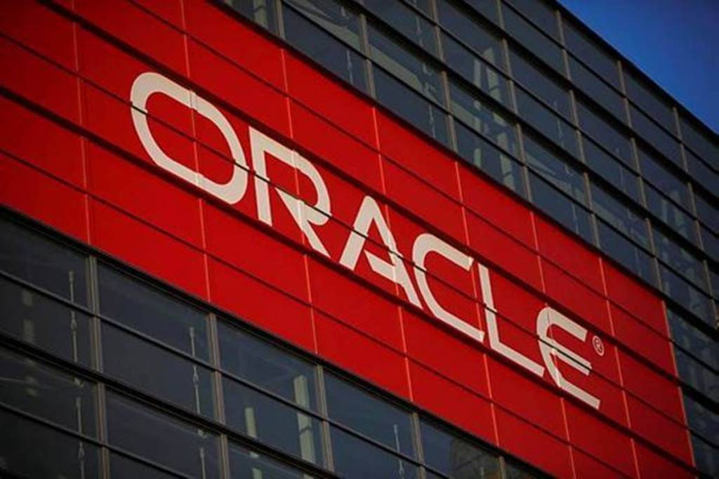 Cloud technology, along with unified ERP, finance, HCM, and supply chain, is already enabling healthcare payers, providers, and researchers to drive innovation, reduce costs and improve patient outcomes.