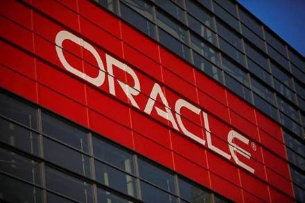 Cloud technology, along with unified ERP, finance, HCM, and supply chain, is already enabling healthcare payers, providers, and researchers to drive innovation, reduce costs and improve patient outcomes.