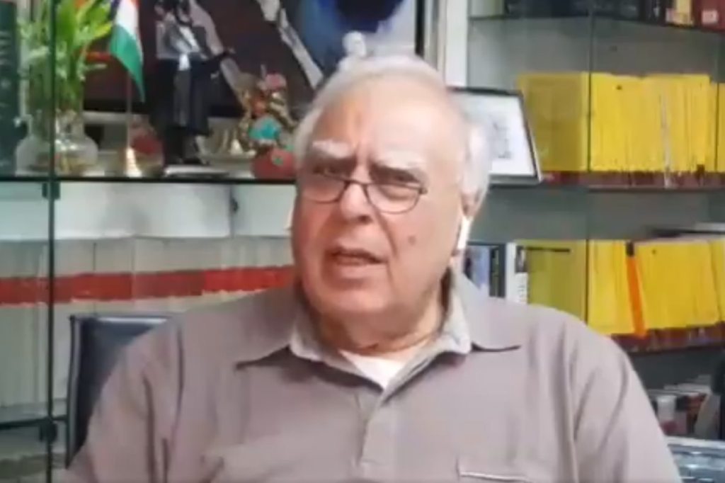 Kapil Sibal said that neither corporate houses nor political parties can survive without resolving issues.