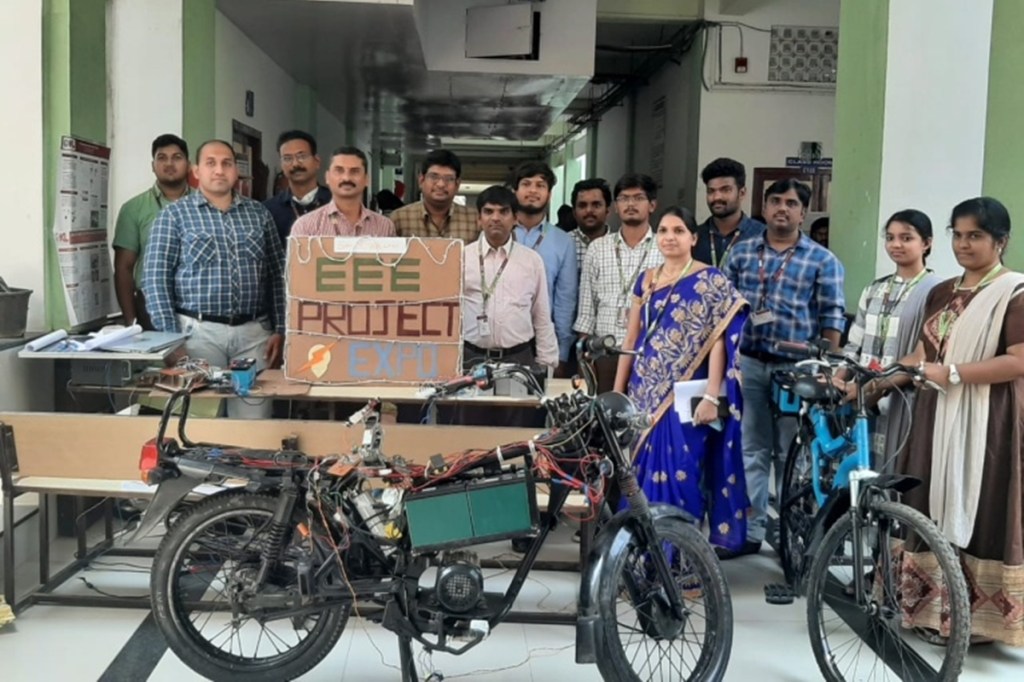 Electric bike with wireless charging College students develop