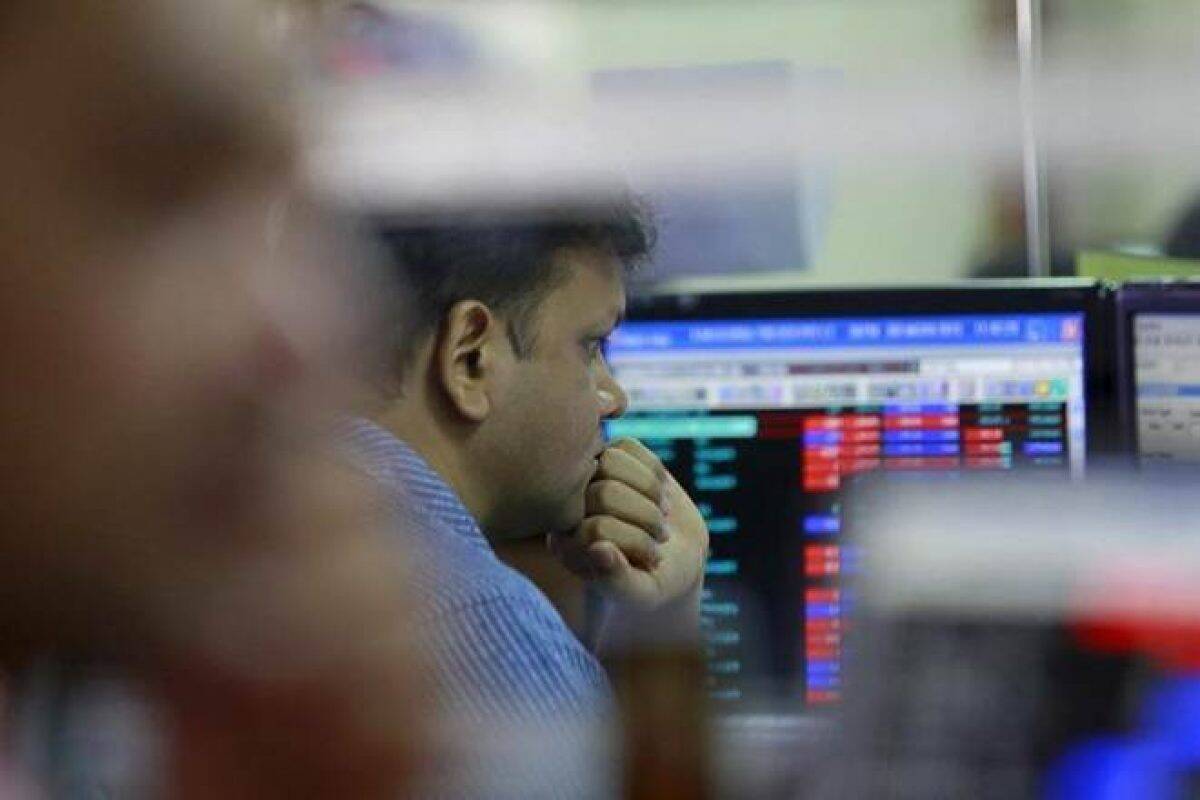 Market HIGHLIGHTS Sensex falls 314 pts from day’s high, Nifty ends