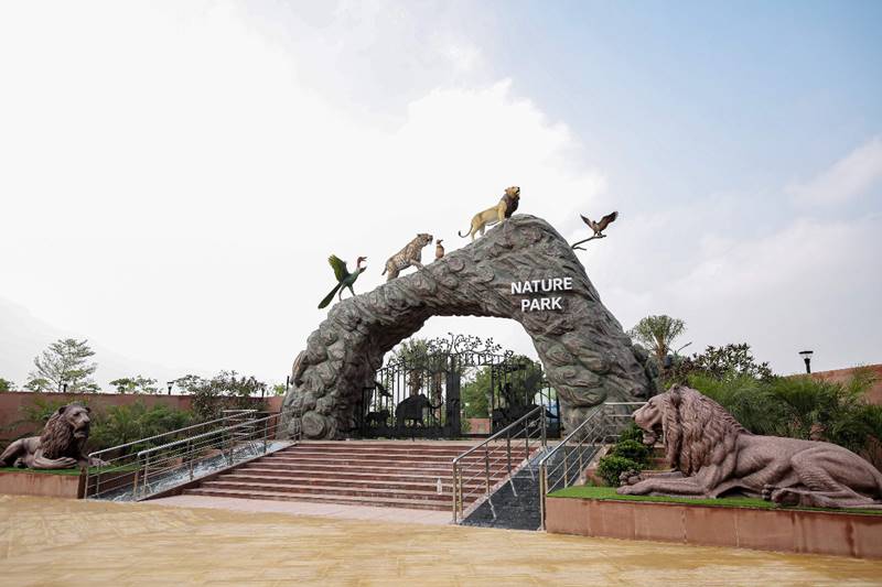 Narendra Modi, Ahmedabad Science City, Science City, Ahmedabad, aquatic gallery, nature park, robotic gallery, Gandhinagar Capital railway station, Gandhinagar station
