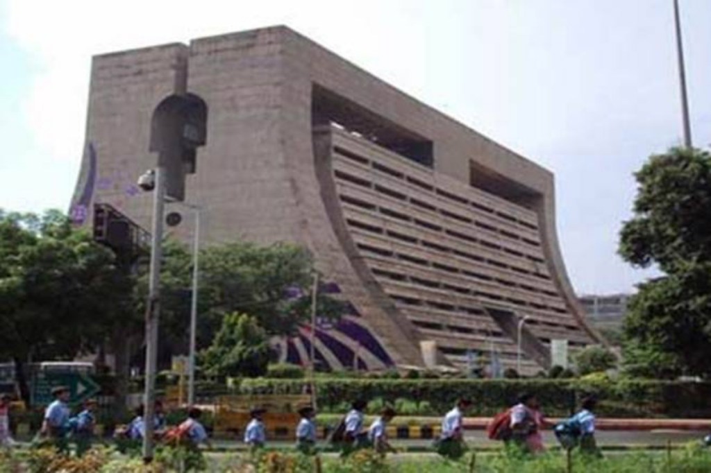 5 municipal services would be available to the citizens through about 816 CSCs run by the Union government. (PTI Image)