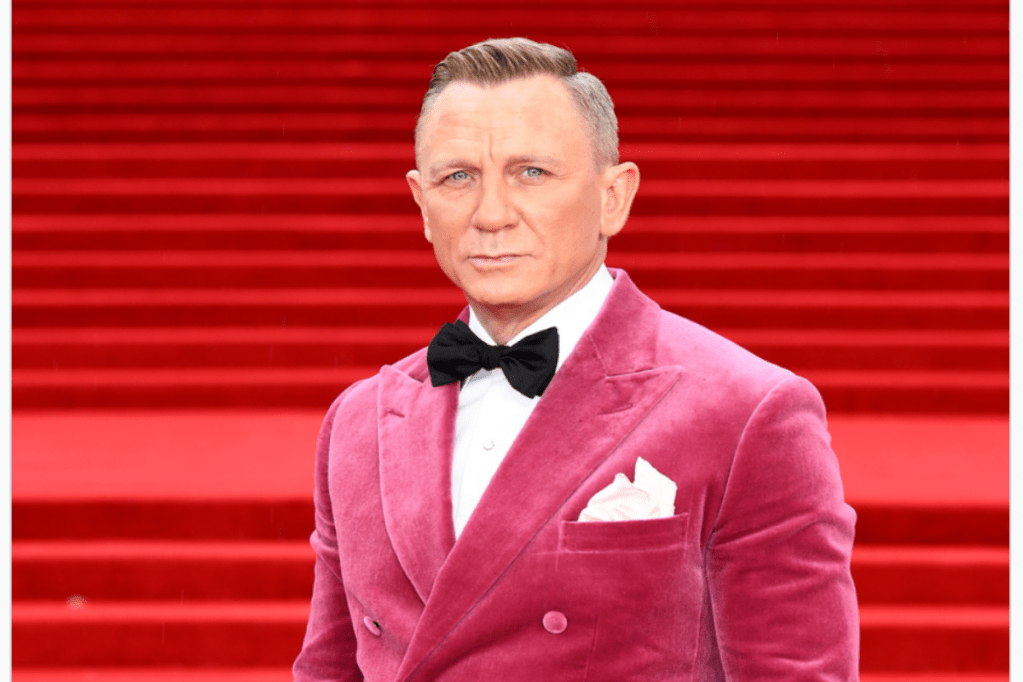 No Time To Die Premiere Daniel Craig walks red carpet as James Bond
