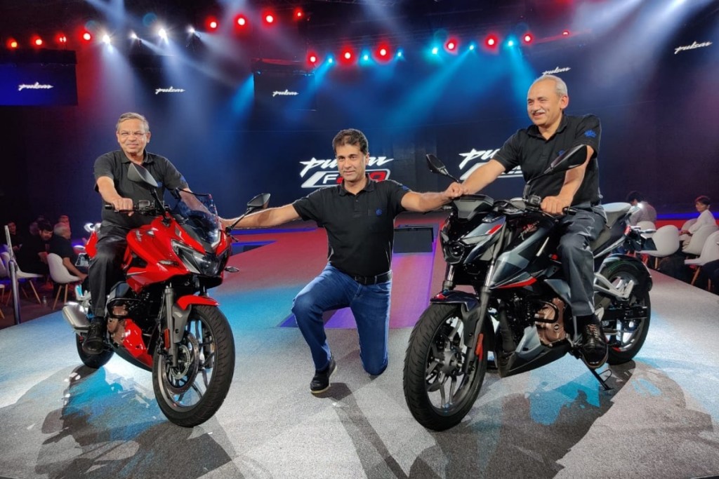 Bajaj launches the fastest Pulsar twins in India, the F250 and the N250