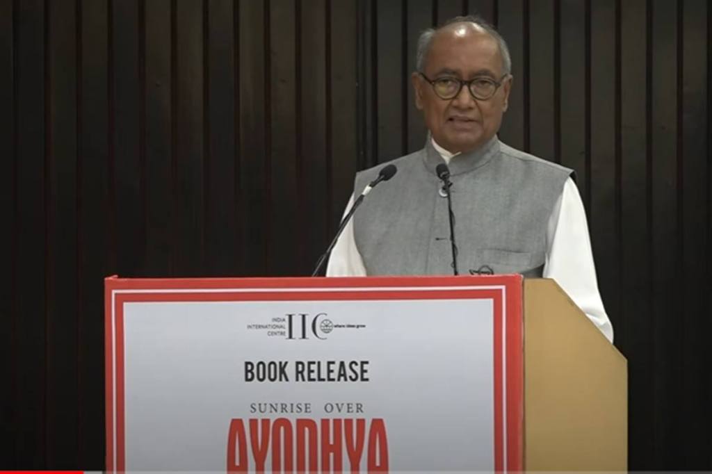 Digvijaya Singh added that today, it has been publicised that the vandalisation of temples took place after Islam came to India and only they are responsible for it.