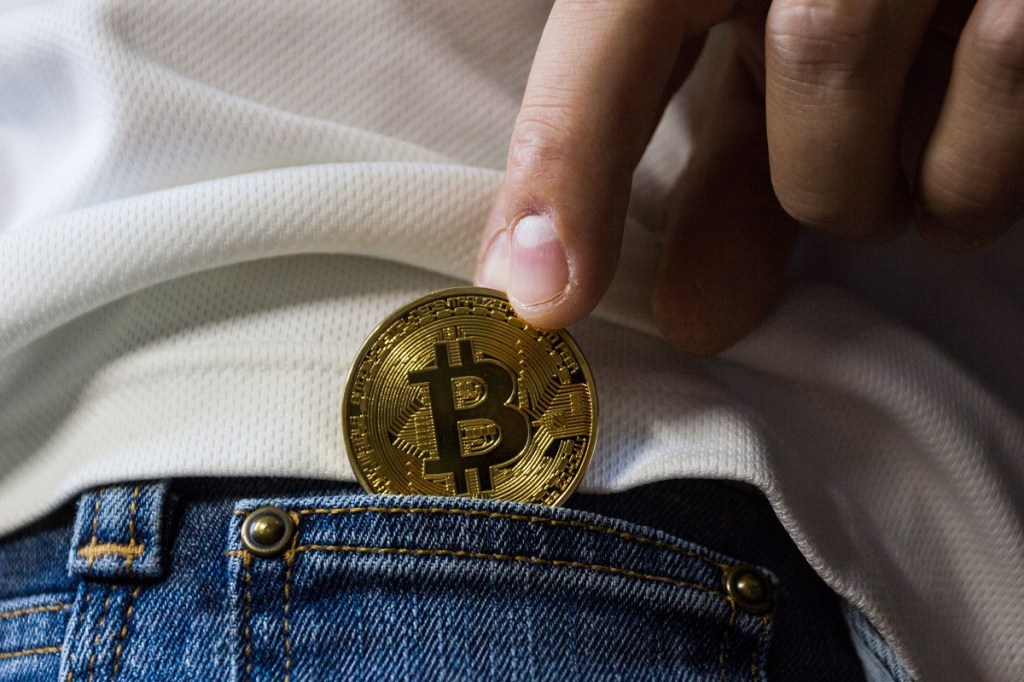 The total crypto m-cap stood at $1.9 trillion as of September 26, 2021. (Image: Pexels.com)