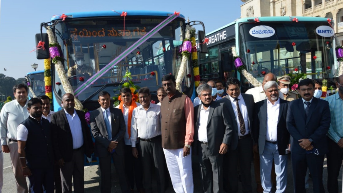 Shriram Automall ties up with Ashok Leyland for preowned CV business