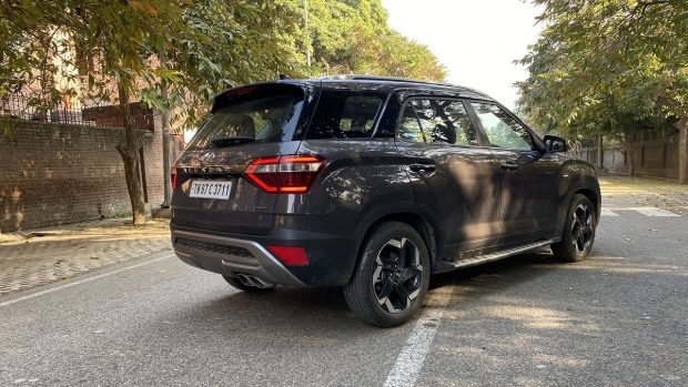 Hyundai Alcazar Rear 3 Quarters