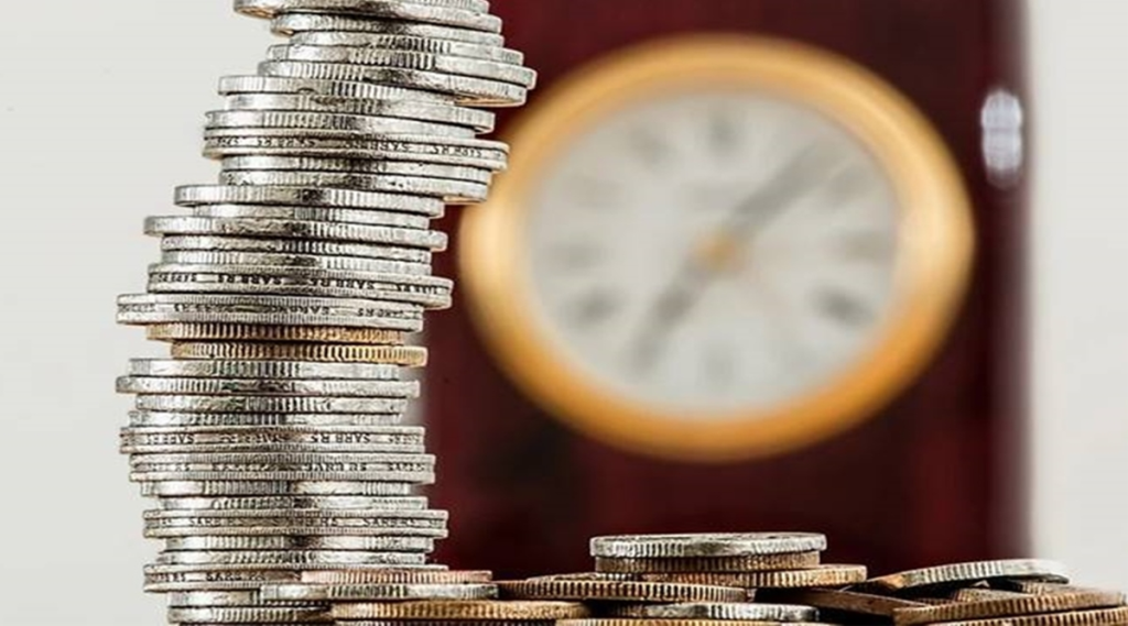 saving Rs 5000 a month, calculating returns, equity, invest, save