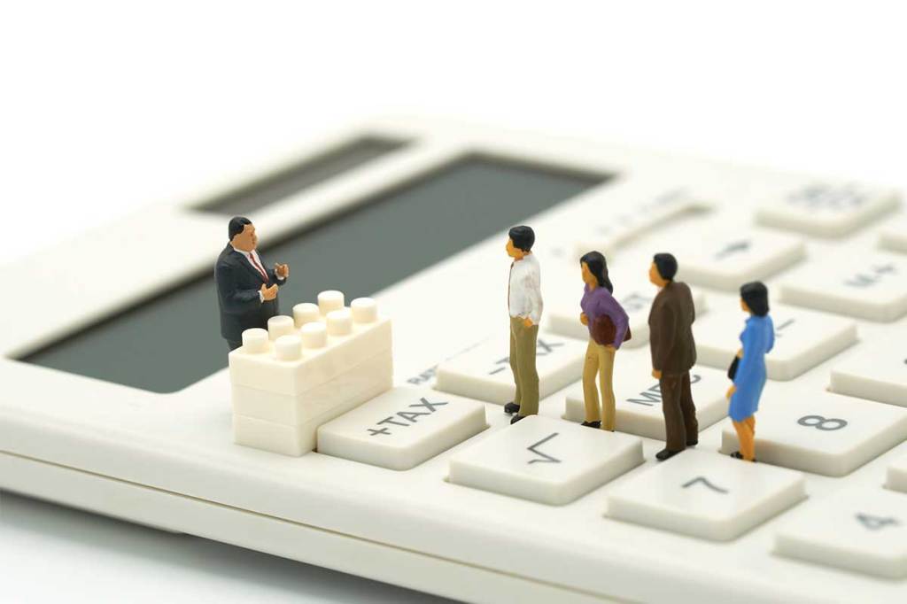 how to improve credit score, credit score, credit line,