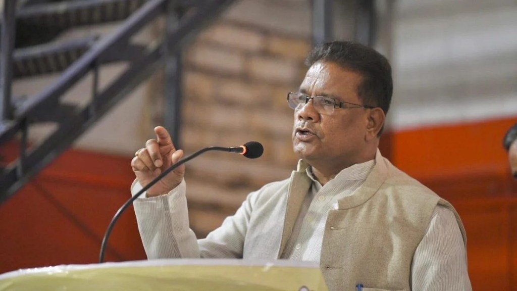 Ripun Bora alleged that the AIUDF tried to field its agent for the polls without consulting the Congress and attempted to blackmail them. 