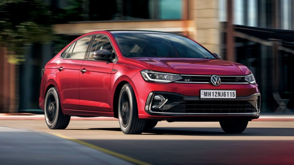 VW mulls expanding U.S. plant to build ID.Buzz, electric pickup: