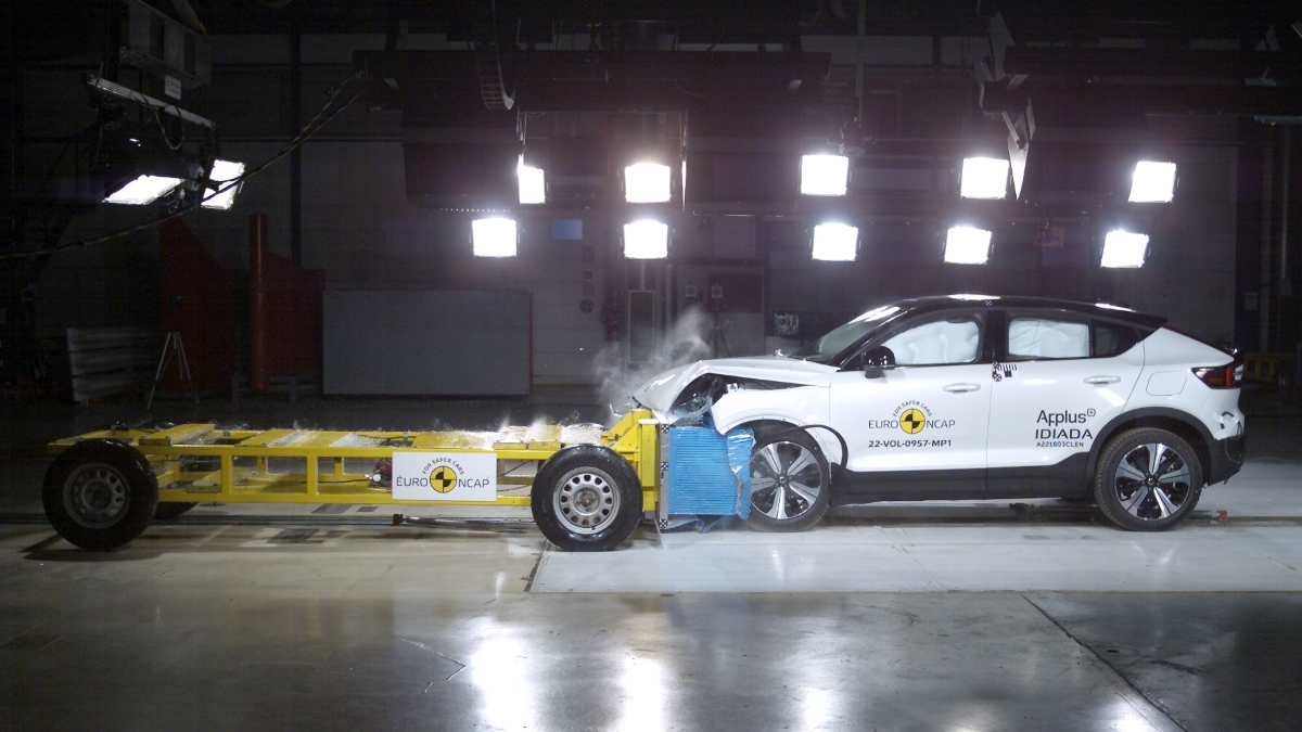 Road Ministry To Increase Car Crash Speed Test To Reflect Faster