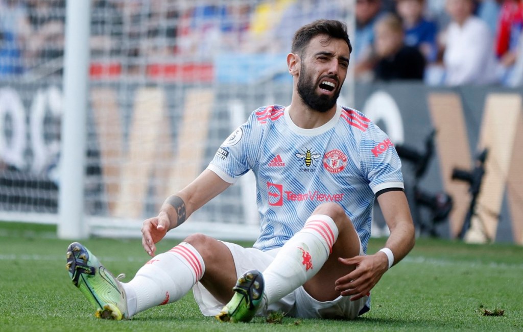 Manchester United Bruno Fernandes reacts