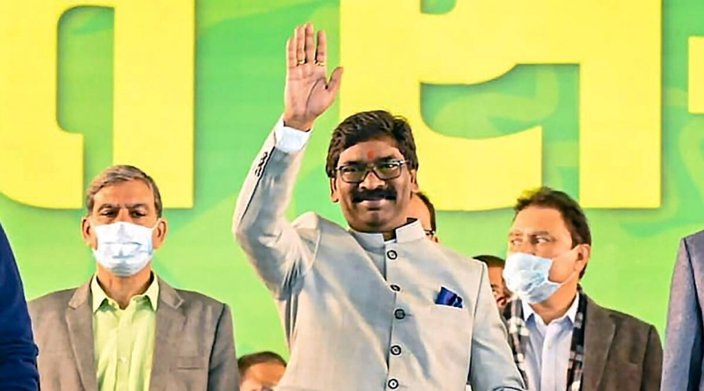 Jharkhand's ruling JMM and opposition BJP have been locking horns over Soren flouting office-of-profit norms due to the mining lease being in his name. 